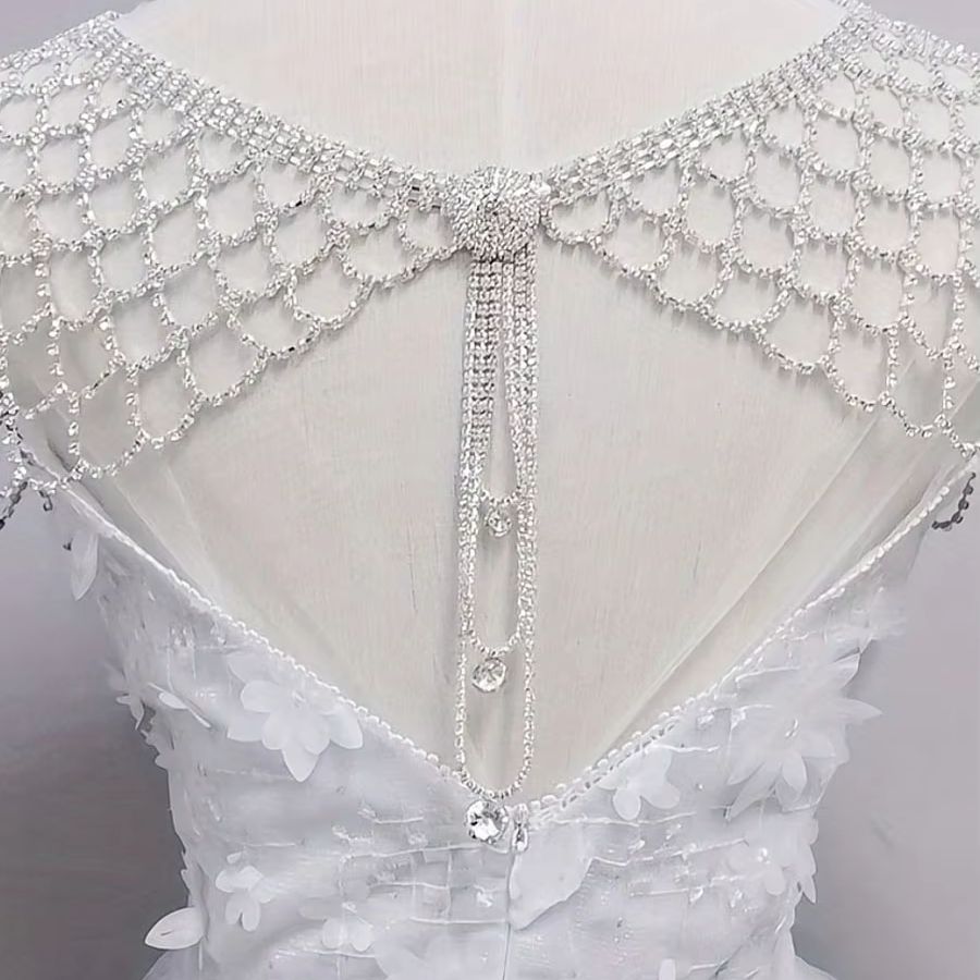 Corrente de ombro de luxo com  - Body Jewelry Europe avaliação e preço