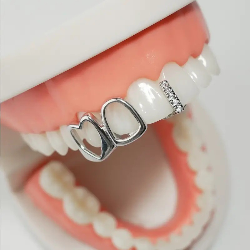 Conjunto de Joias Dentárias Go - Body Jewelry Lot avaliação e preço